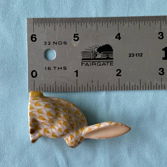 Herend Porcelain Miniature Rabbit - Picture 8 of 8